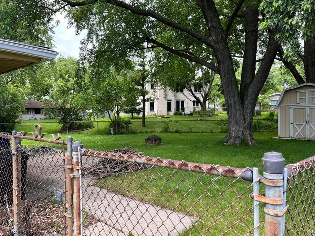 236 WELLESLEY Court, Schaumburg, IL 60193