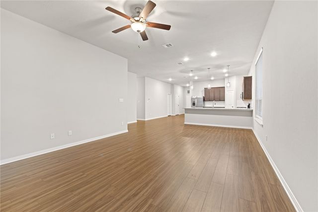 6203 Southern Cross Drive, College Station, TX 77845