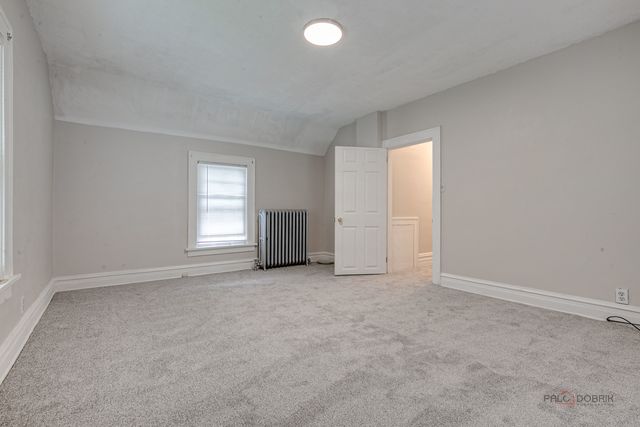 228 S Lincoln Avenue, Waukegan, IL 60085