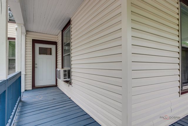 228 S Lincoln Avenue, Waukegan, IL 60085
