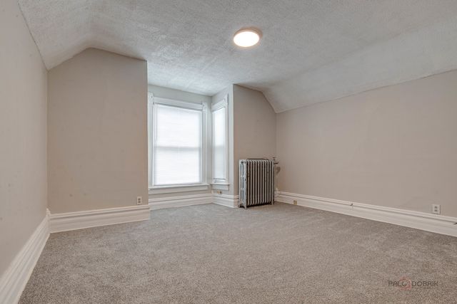 228 S Lincoln Avenue, Waukegan, IL 60085