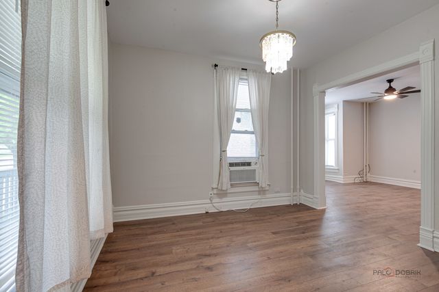228 S Lincoln Avenue, Waukegan, IL 60085