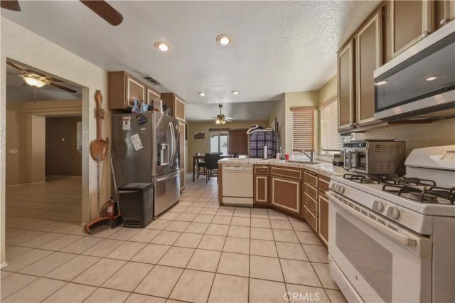 46482 Jasmine, Indio, CA 92201