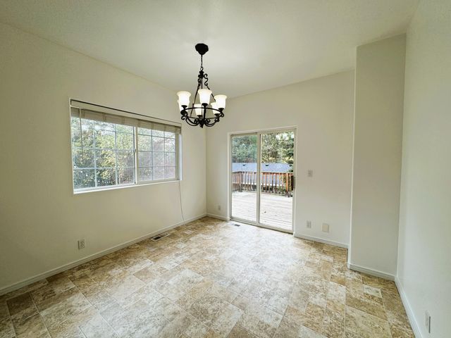 2069 NE Hollow Tree Lane, Bend, OR 97701