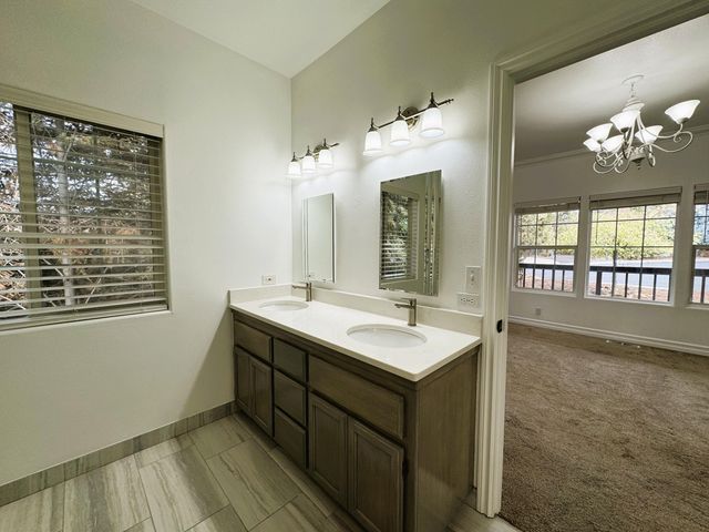 2069 NE Hollow Tree Lane, Bend, OR 97701