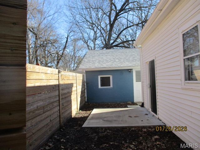 20 S 17th Street, Belleville, IL 62226