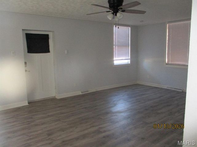 20 S 17th Street, Belleville, IL 62226