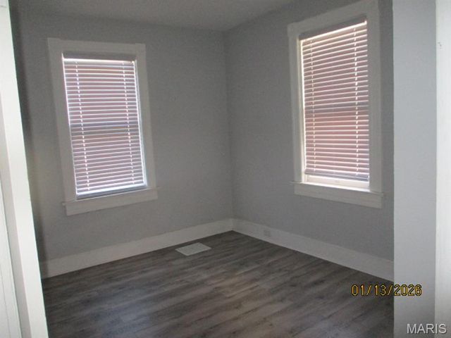 20 S 17th Street, Belleville, IL 62226