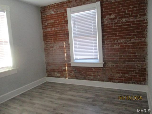 20 S 17th Street, Belleville, IL 62226