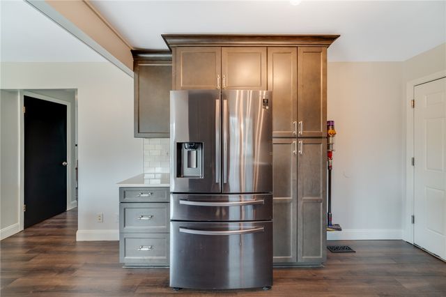 691 Regina Drive, Webster, NY 14580