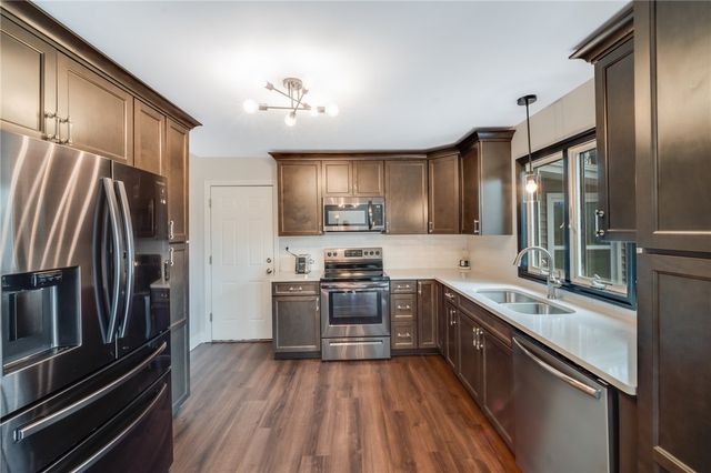 691 Regina Drive, Webster, NY 14580