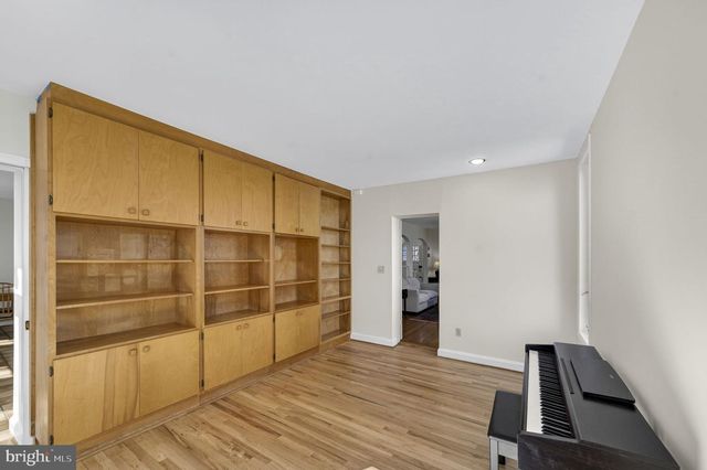 3732 ALTON PL NW, Washington, DC 20016