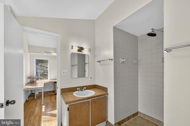 3732 ALTON PL NW, Washington, DC 20016