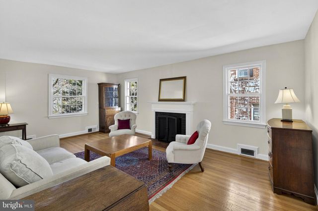 3732 ALTON PL NW, Washington, DC 20016