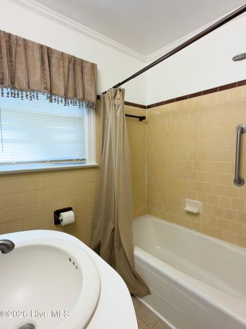 111 North Drive, Chocowinity, NC 27817