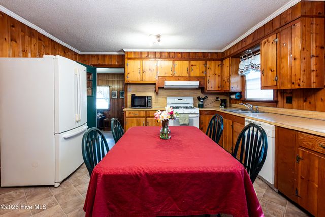 111 North Drive, Chocowinity, NC 27817