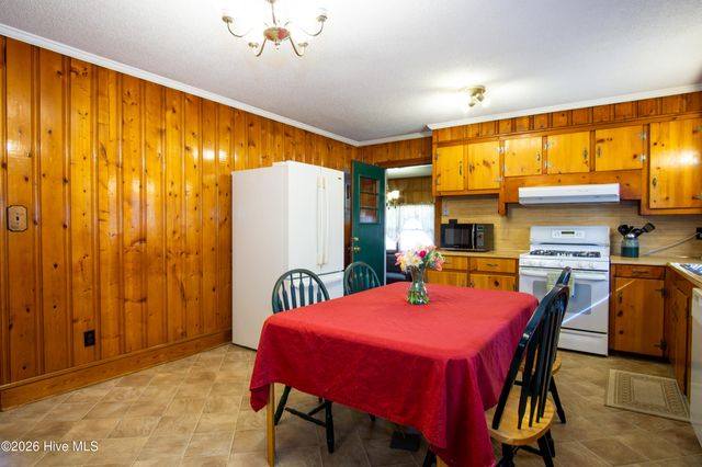 111 North Drive, Chocowinity, NC 27817