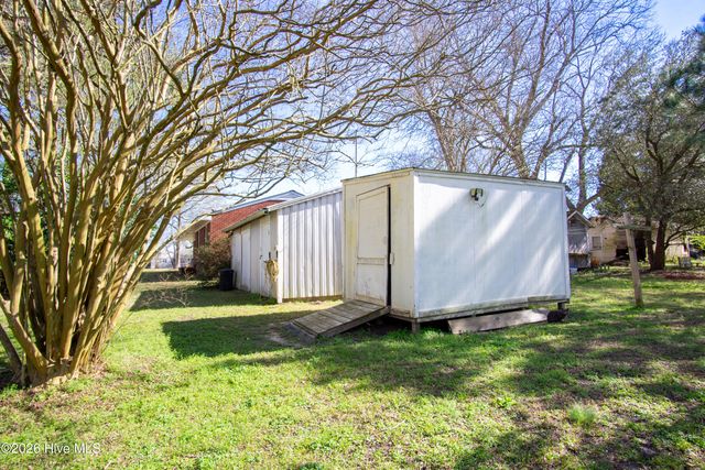 111 North Drive, Chocowinity, NC 27817