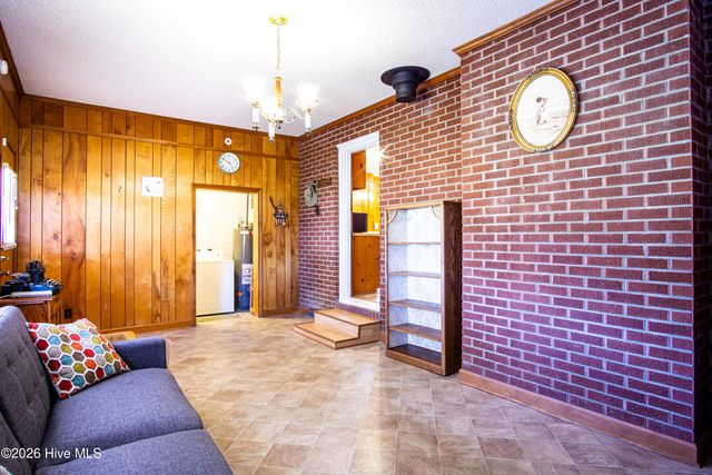 111 North Drive, Chocowinity, NC 27817