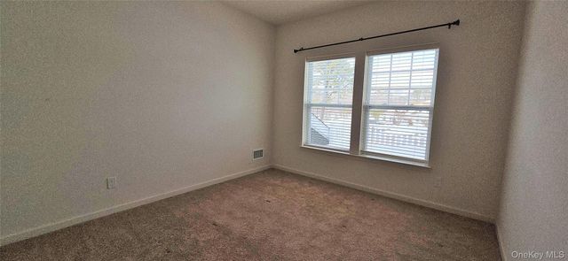 41 Greentree Court, Shirley, NY 11967