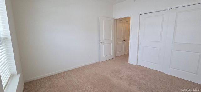 41 Greentree Court, Shirley, NY 11967