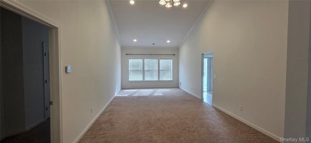 41 Greentree Court, Shirley, NY 11967