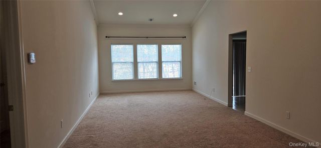 41 Greentree Court, Shirley, NY 11967