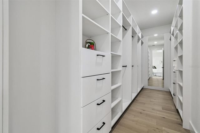 5406 N PERSHING PLACE, Tampa, FL 33603