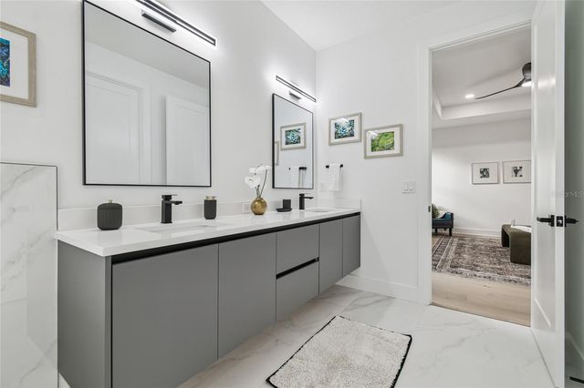 5406 N PERSHING PLACE, Tampa, FL 33603