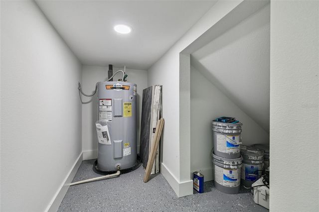 5406 N PERSHING PLACE, Tampa, FL 33603