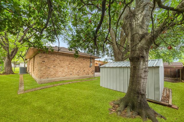 1240 Tosch Lane, Mesquite, TX 75149