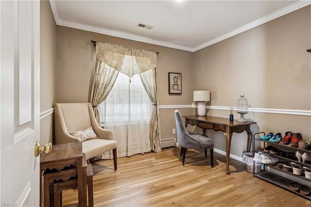 496 Windemere RD, Newport News, VA 23602