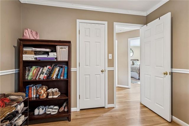 496 Windemere RD, Newport News, VA 23602