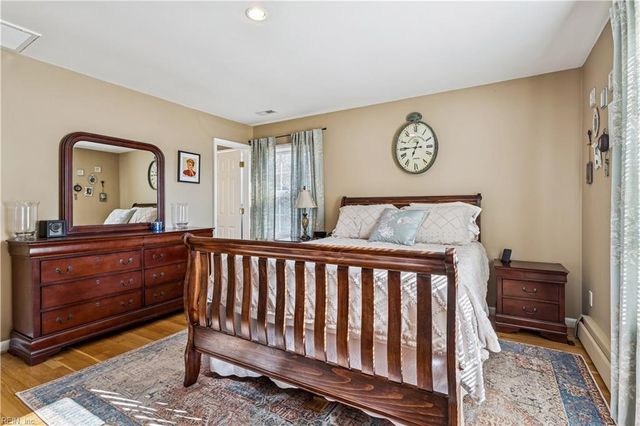 496 Windemere RD, Newport News, VA 23602