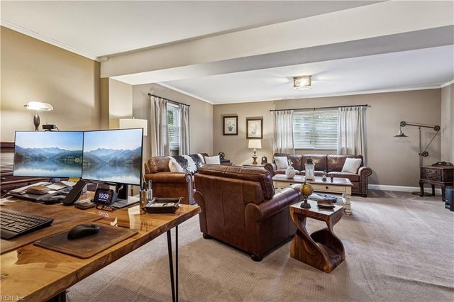 496 Windemere RD, Newport News, VA 23602