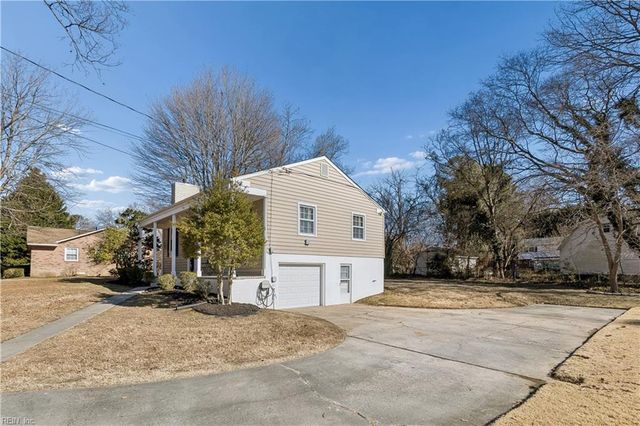 496 Windemere RD, Newport News, VA 23602