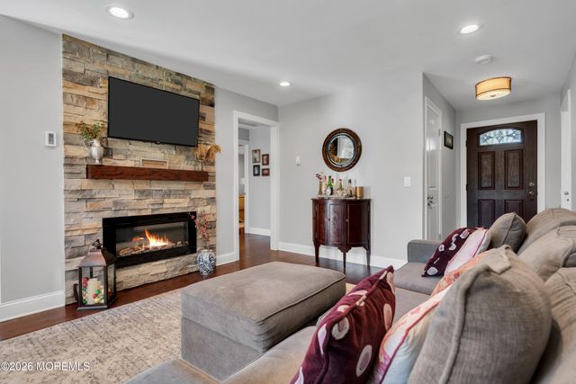 150 Maclura Plz Plaza C, Monroe, NJ 08831