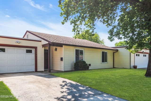150 Maclura Plz Plaza C, Monroe, NJ 08831