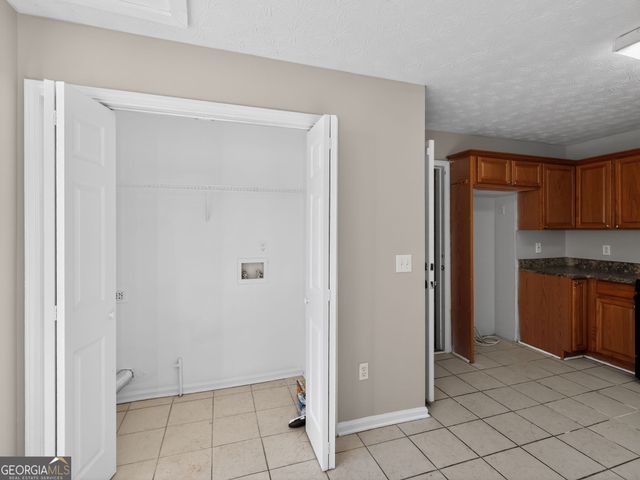 3968 Old Lantern Drive, Lithonia, GA 30038