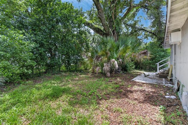 8114 N 11TH STREET, Tampa, FL 33604
