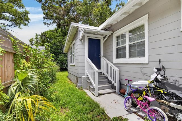 8114 N 11TH STREET, Tampa, FL 33604