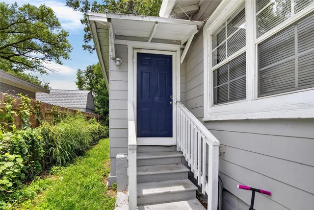 8114 N 11TH STREET, Tampa, FL 33604