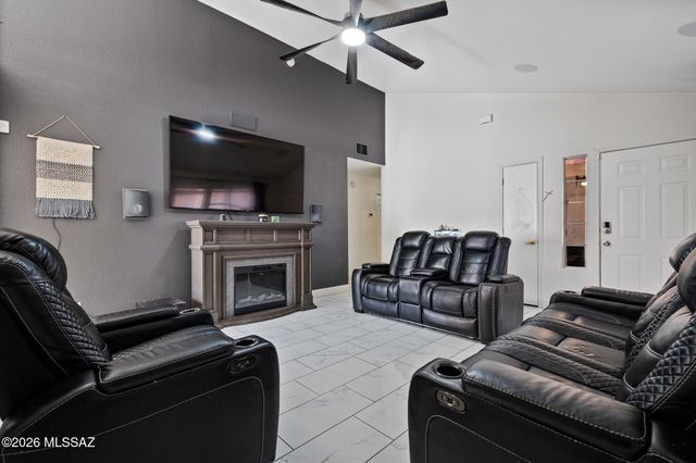 5418 S Wembly Road, Tucson, AZ 85746