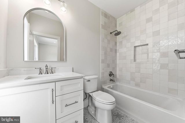 989 SILLS MILL RD, Kennett Square, PA 19348