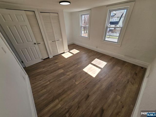 611 New York Avenue, Lyndhurst, NJ 07071