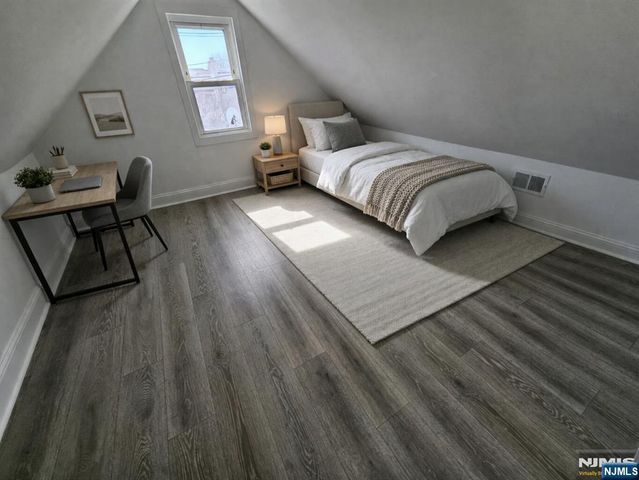 611 New York Avenue, Lyndhurst, NJ 07071