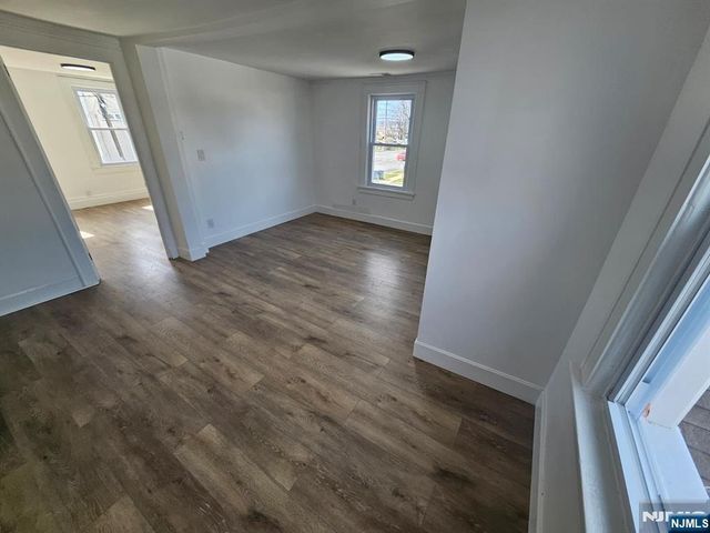 611 New York Avenue, Lyndhurst, NJ 07071