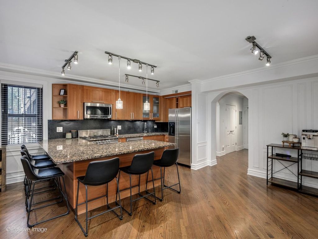 433 W Briar Place 1B, Chicago, IL 60657 — photo 3