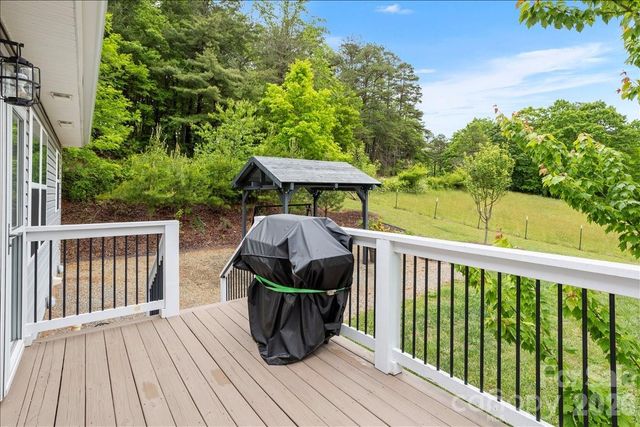 24 Mink Farm Road, Leicester, NC 28748