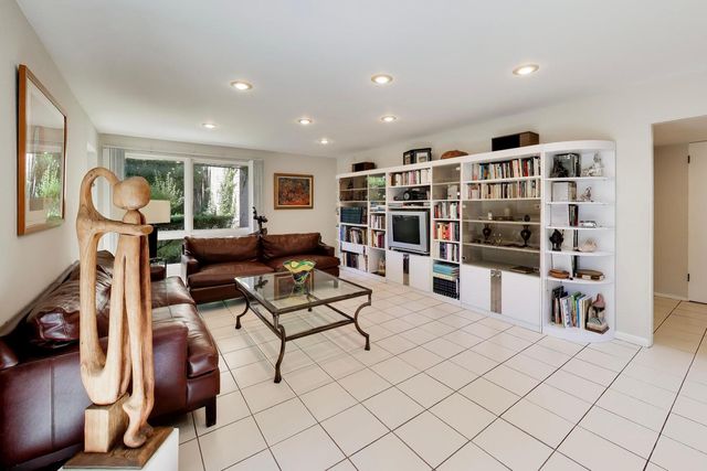 9000 Tripp Avenue, Skokie, IL 60076